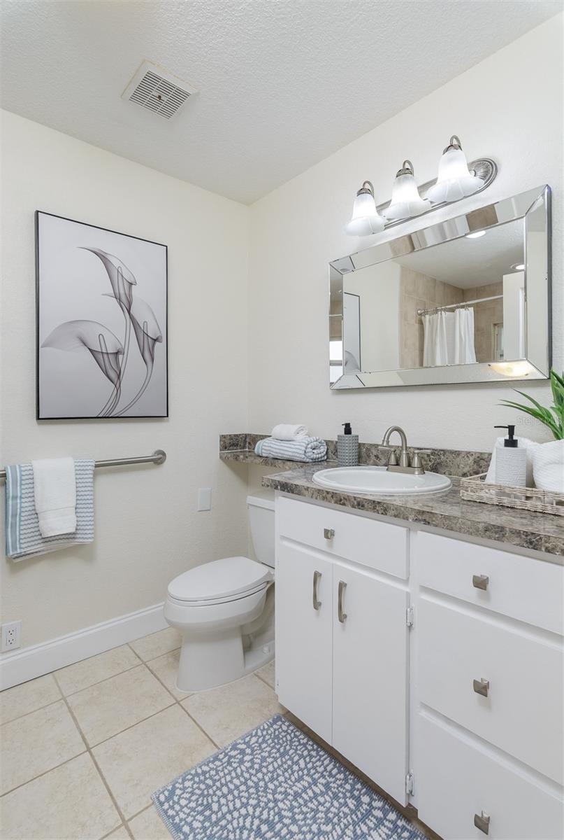 Ensuite