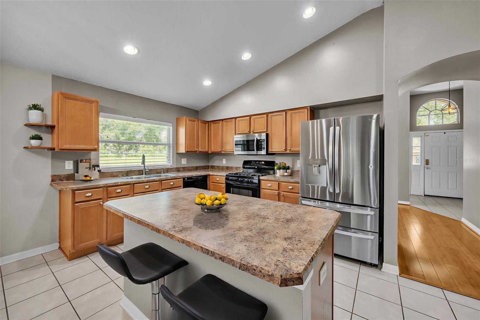 Kitchen / Island
