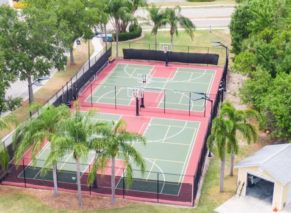 Baskeball/Pickleball courts