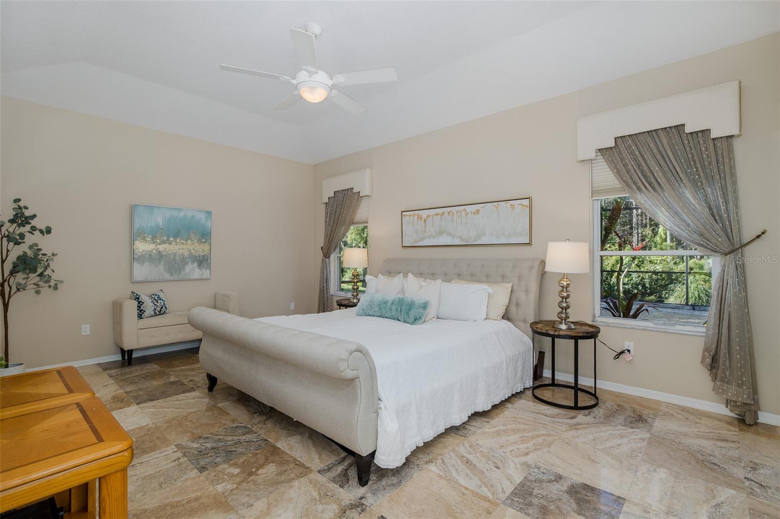 Luxurious Primary suite