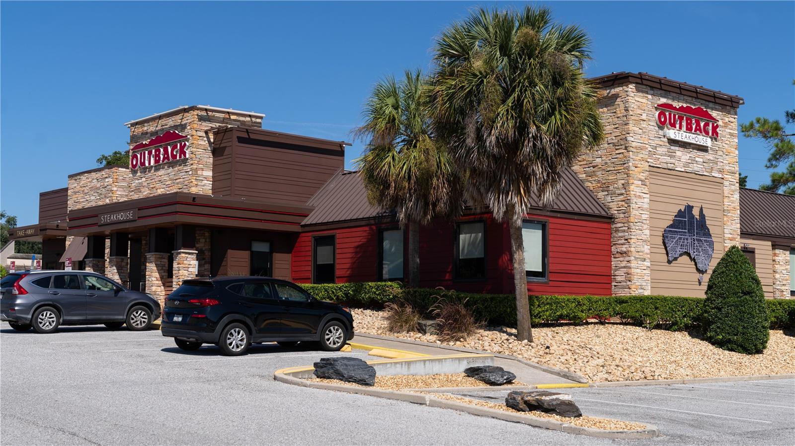 Plenty of Dining Options Nearby