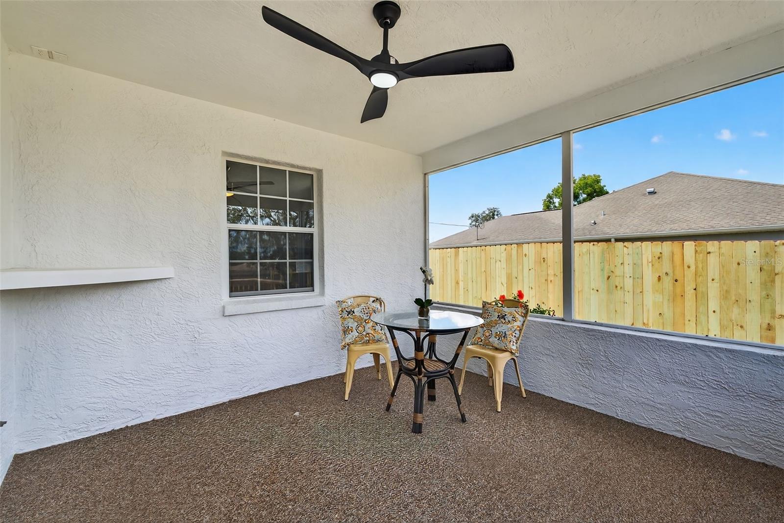 screened in patio