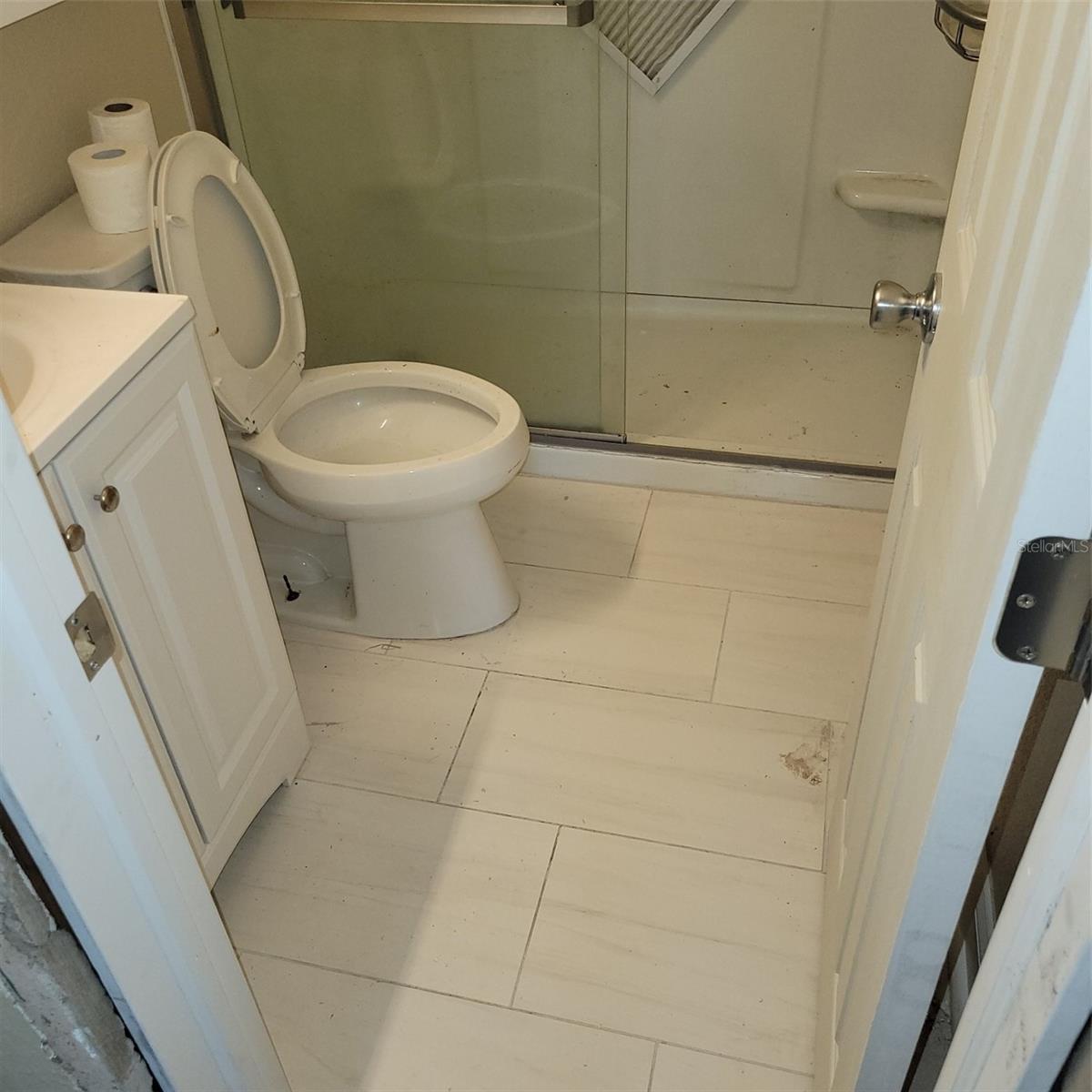 Main Bath 2