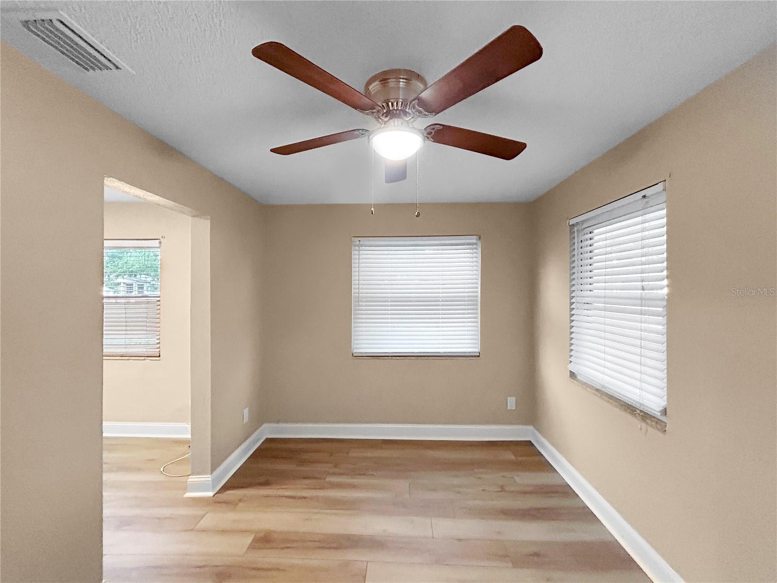 Dining Room Into Kitchen