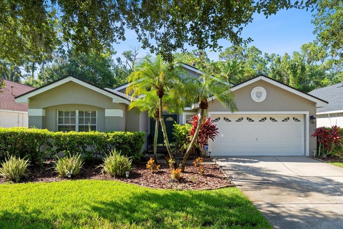 Welcome to 11727 Derbyshire Dr, Tampa Florida