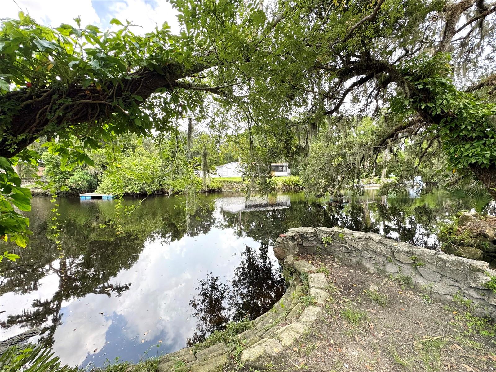 Alan Wright Park-River