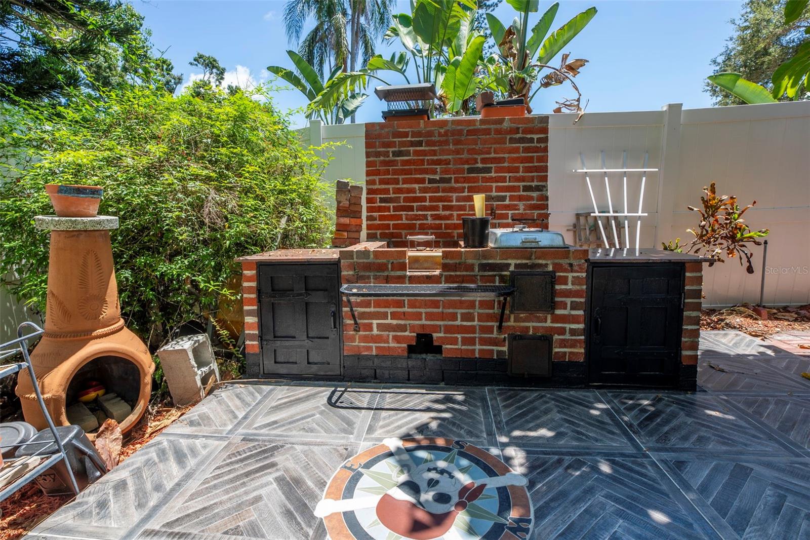 BBQ Pit