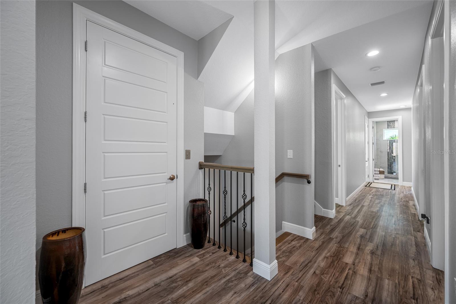 2nd Floor Landing