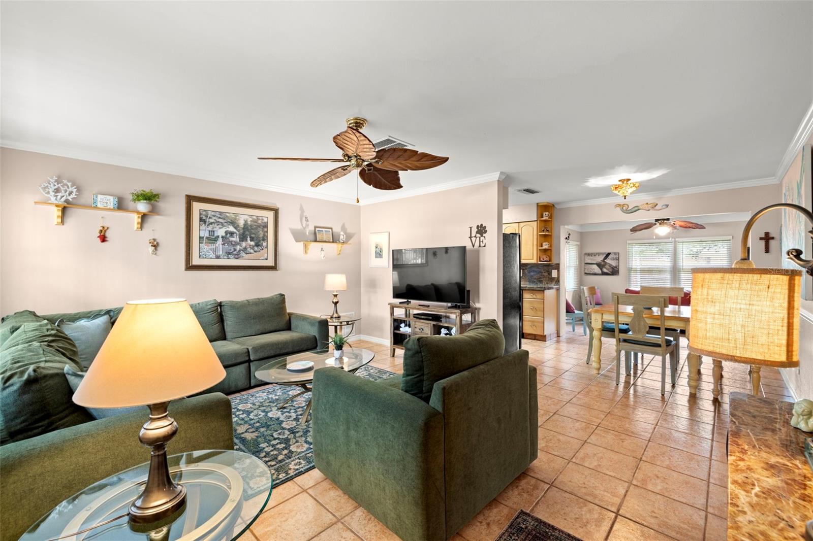 Livingroom/ dining