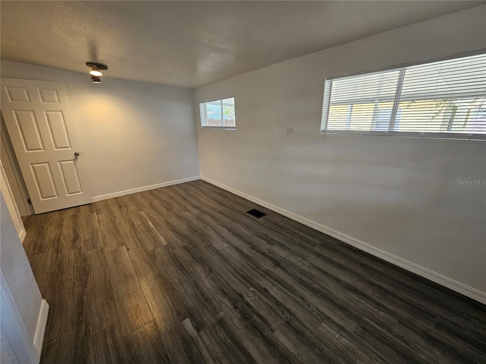 Guest bedroom