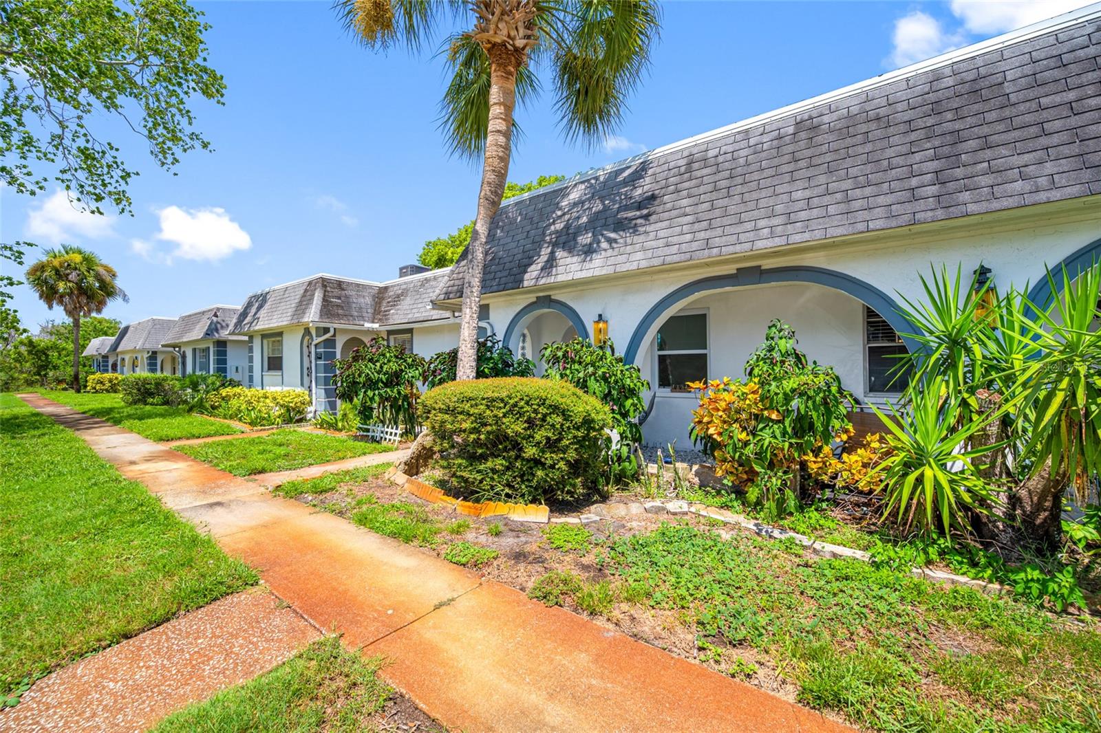Easy short walkway leading to condo unit