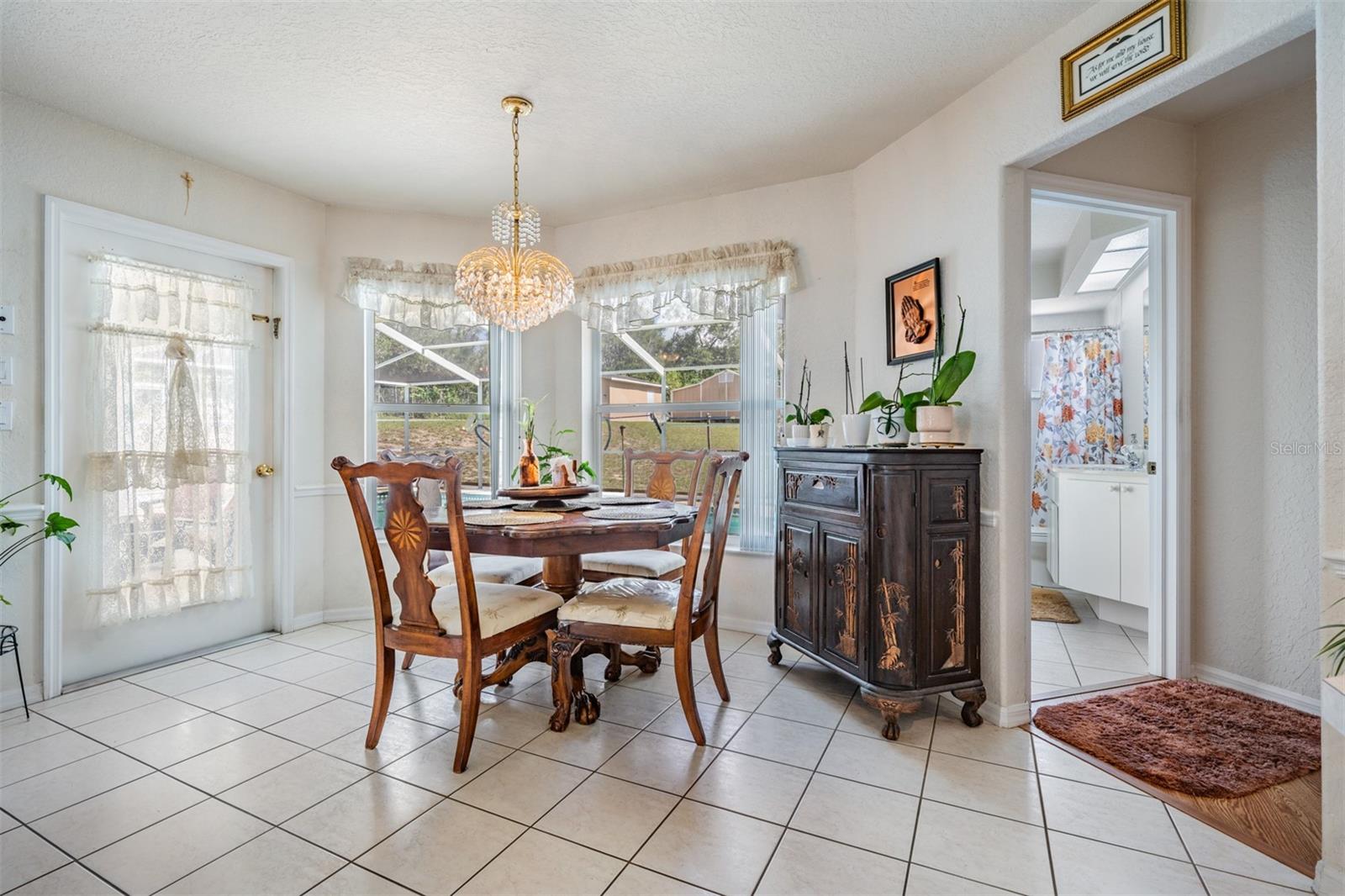 Breakfast nook