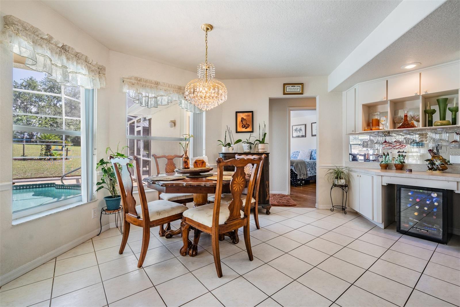Breakfast nook