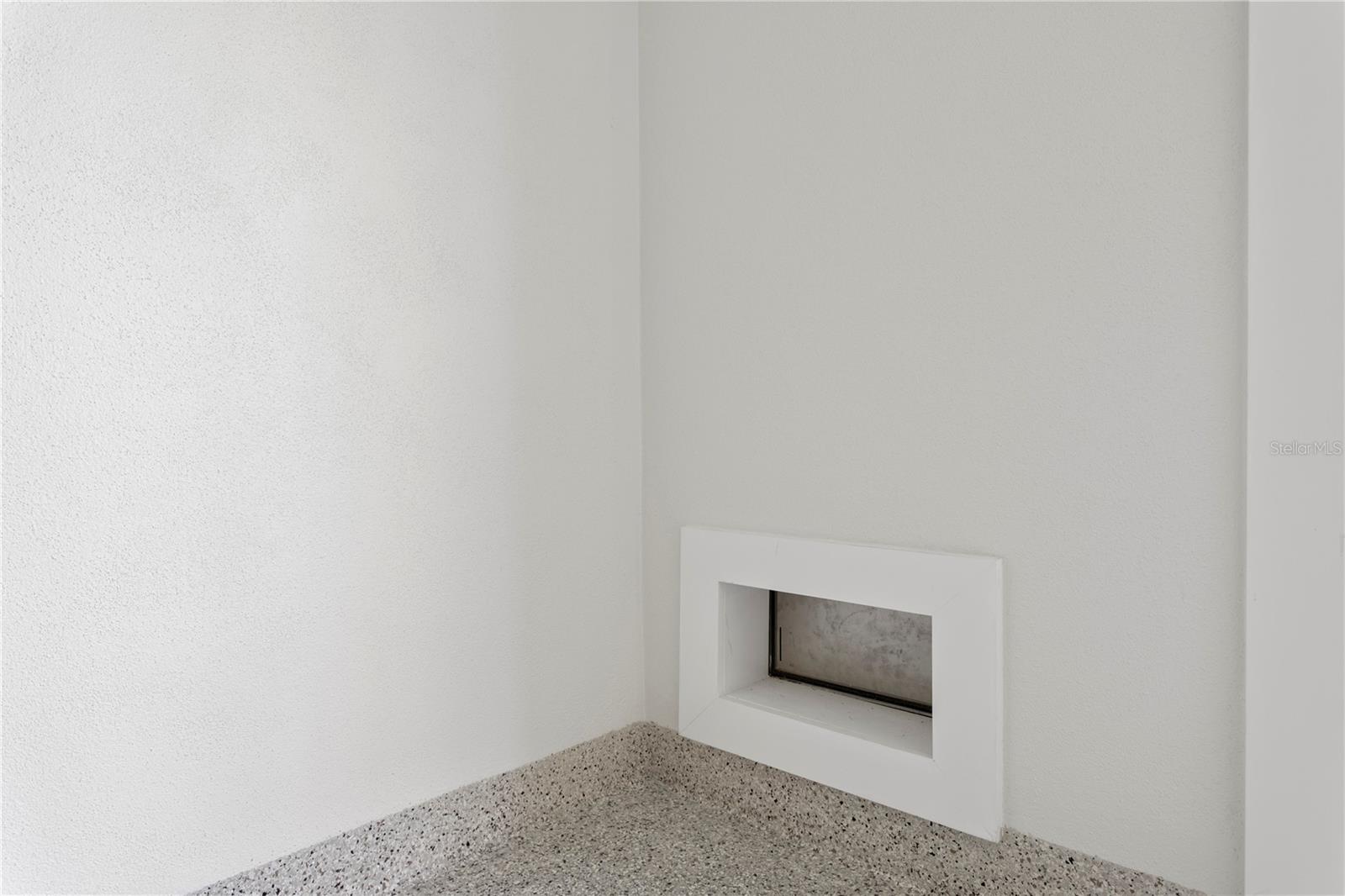 Flow-through Vent
