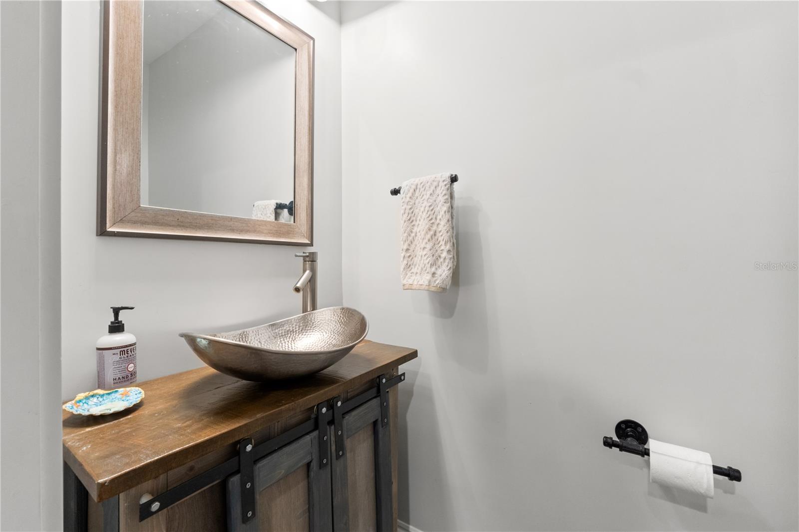 1/2 bath downstairs