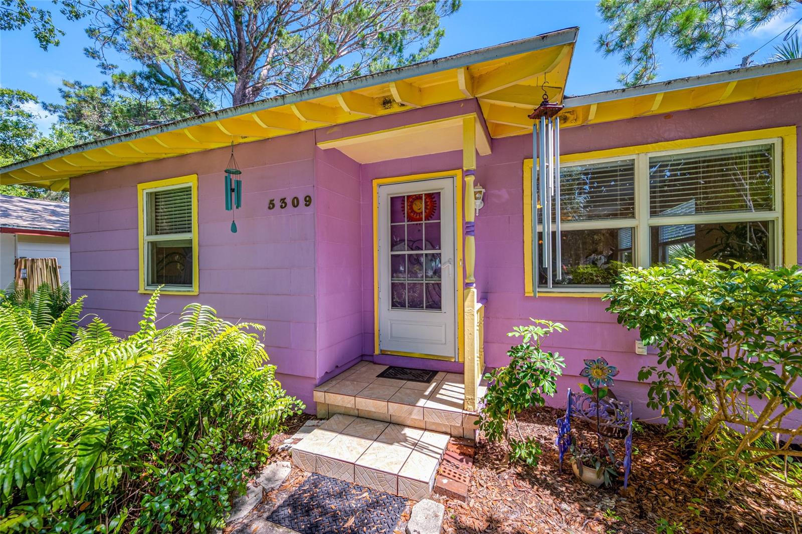 Vibe & Lifestyle abounds in this wonderful Gulfport home!