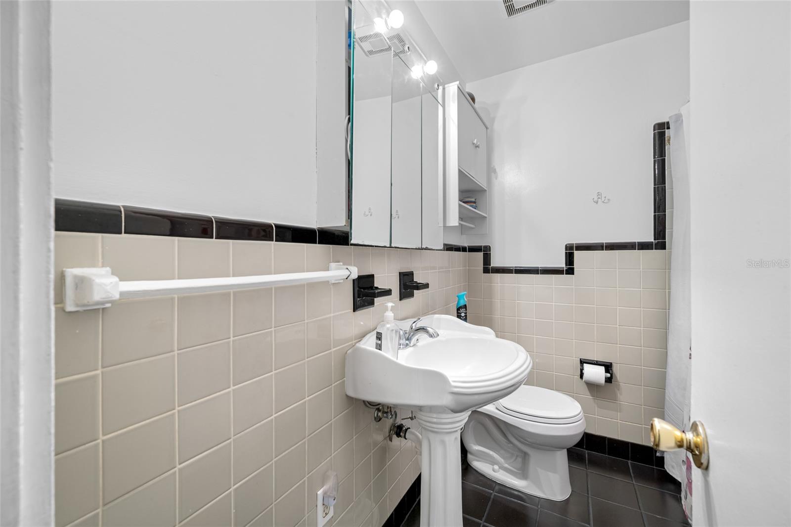 Full Bathroom #1