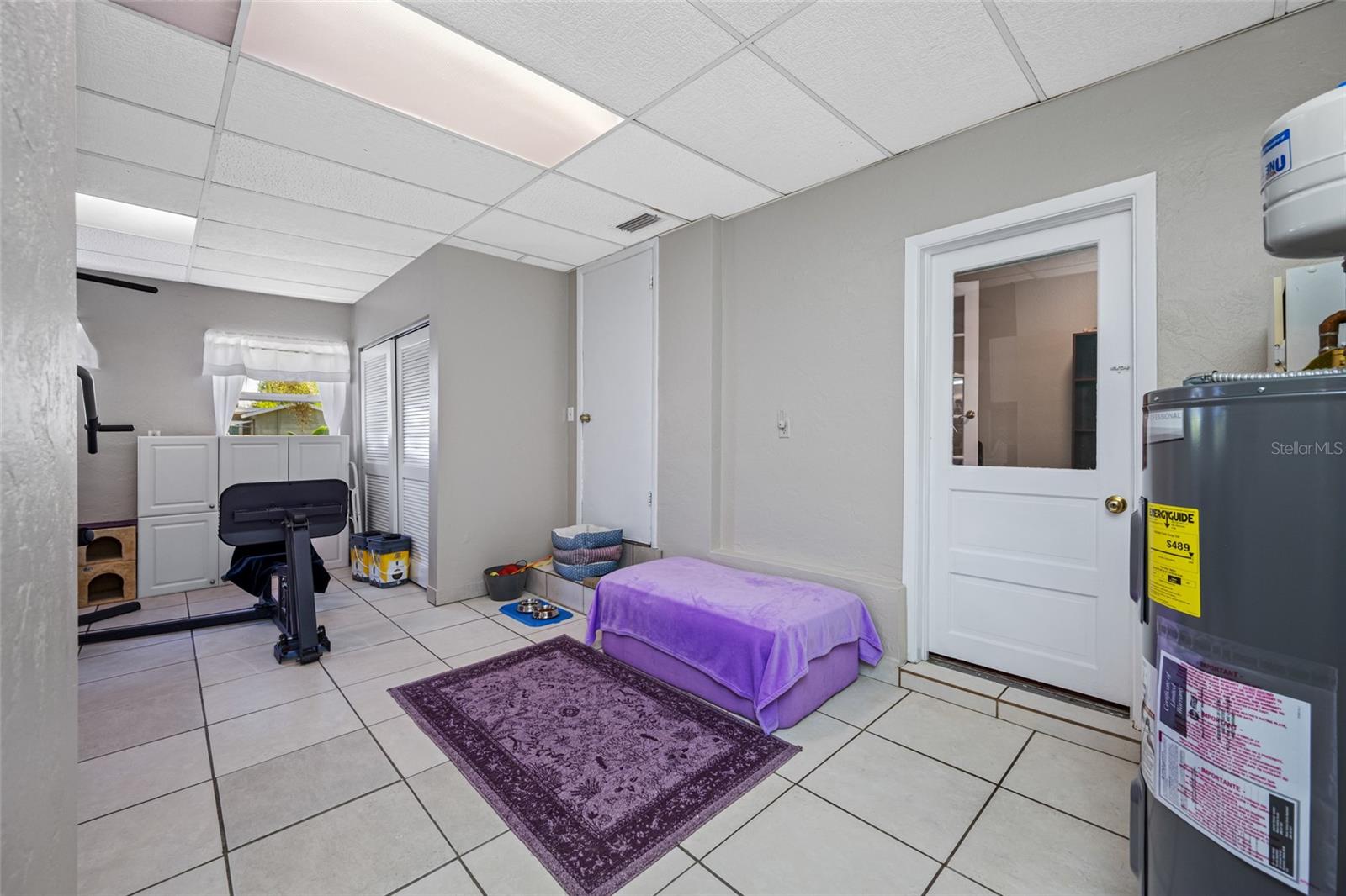 Bonus Room #1 with Inside Laundry