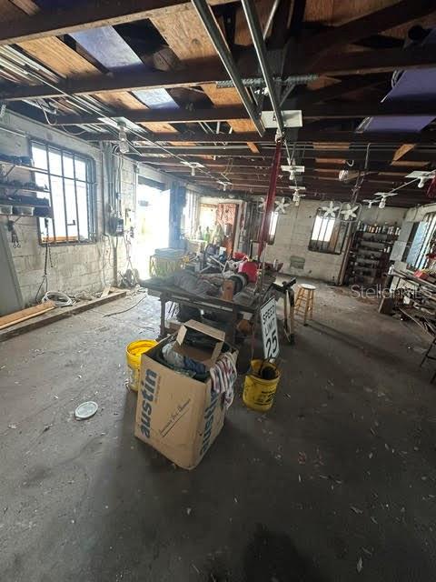 TB8413369