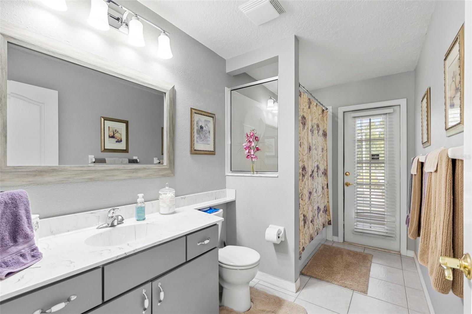 2nd Bathroom
