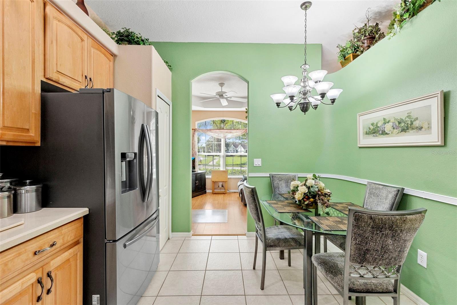 Kitchen and Eating area