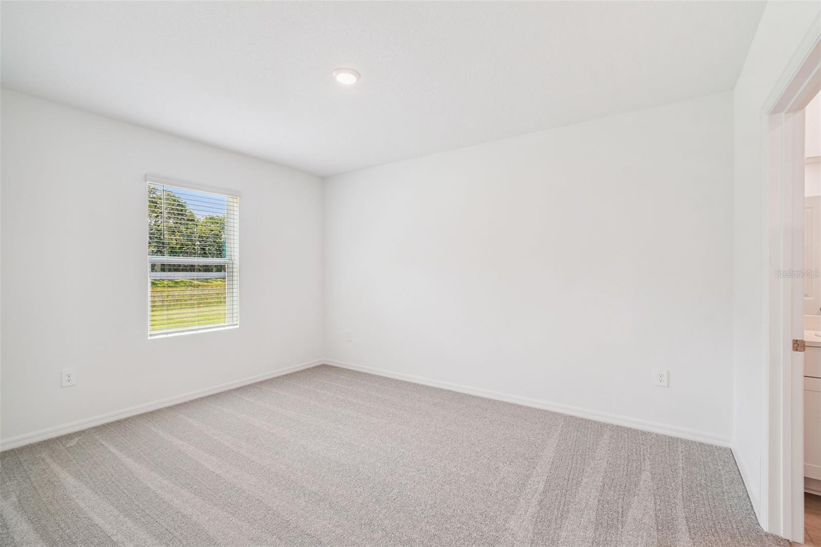 Light and Bright Primary Bedroom