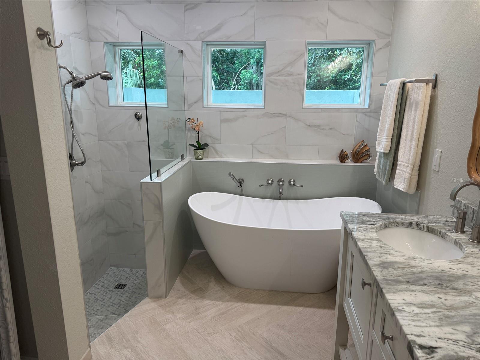 ensuite bath for primary bedroom #2