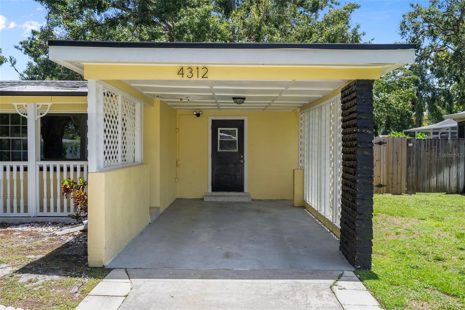 Carport