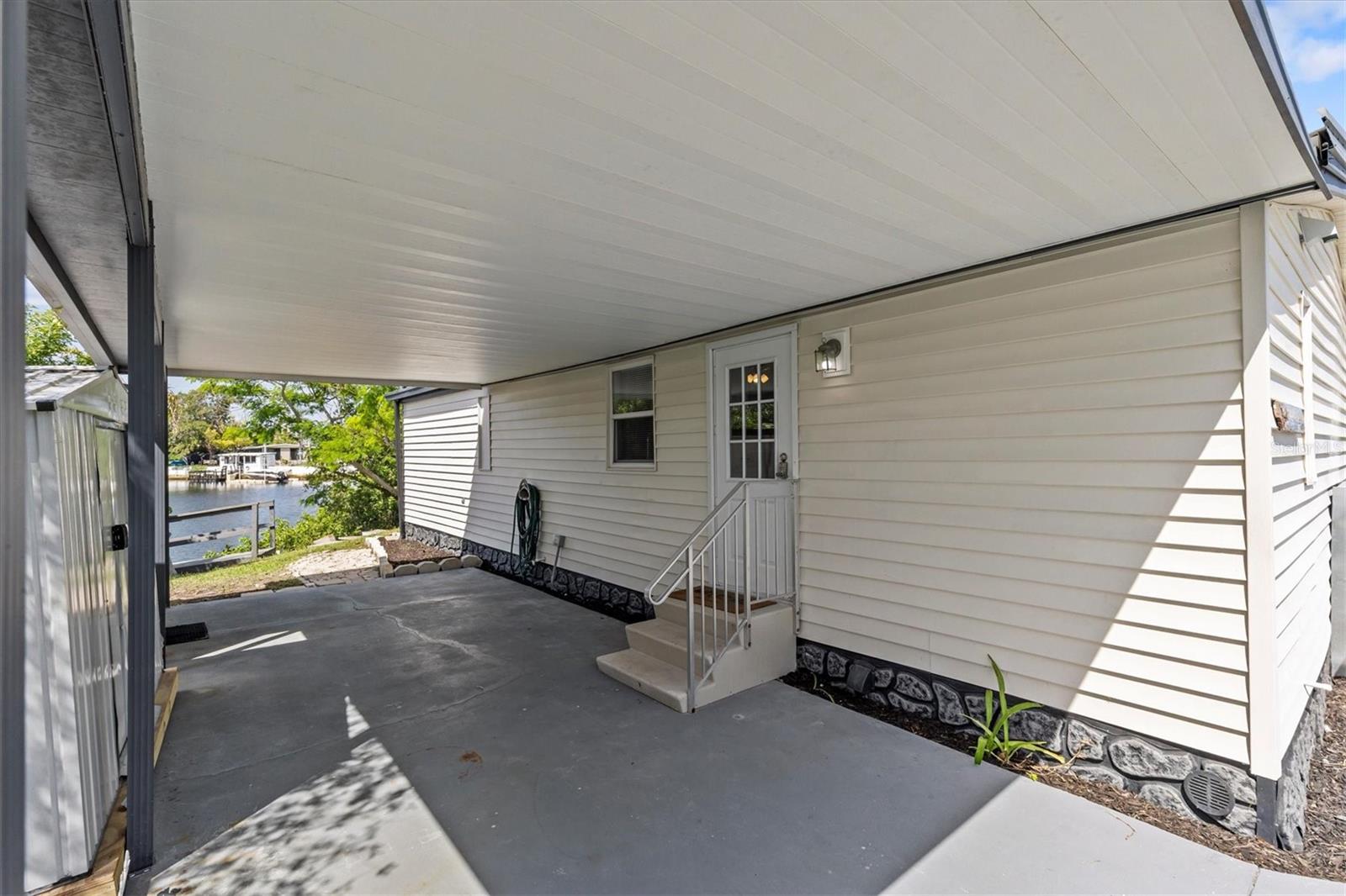 2 car carport 27x11
