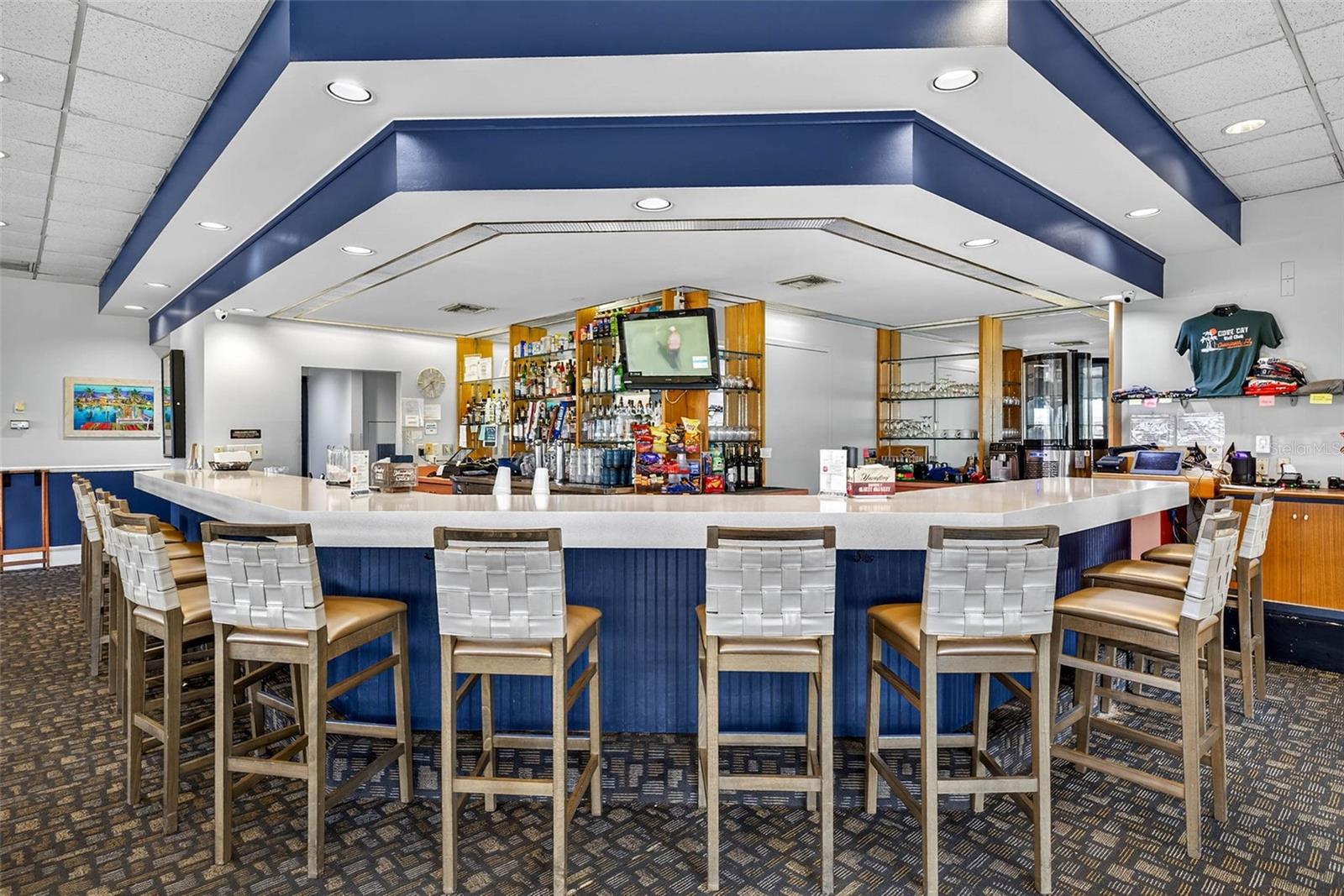 Cove Cay Bar & Grill