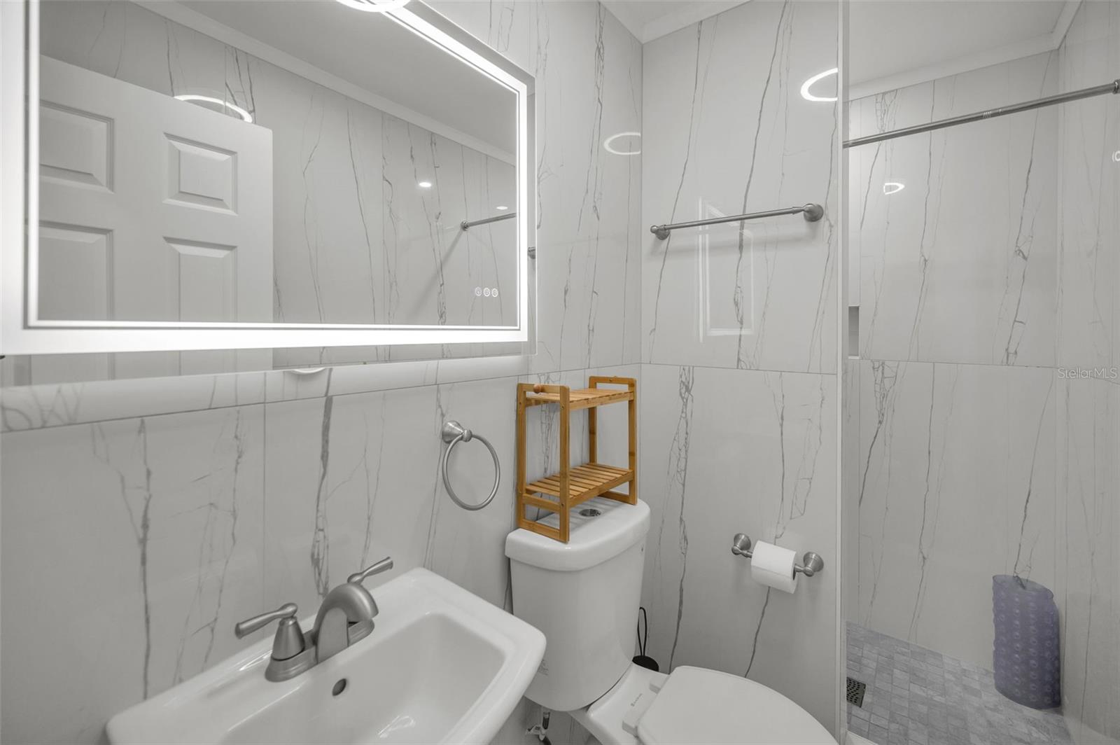 Full Bath in Cottage