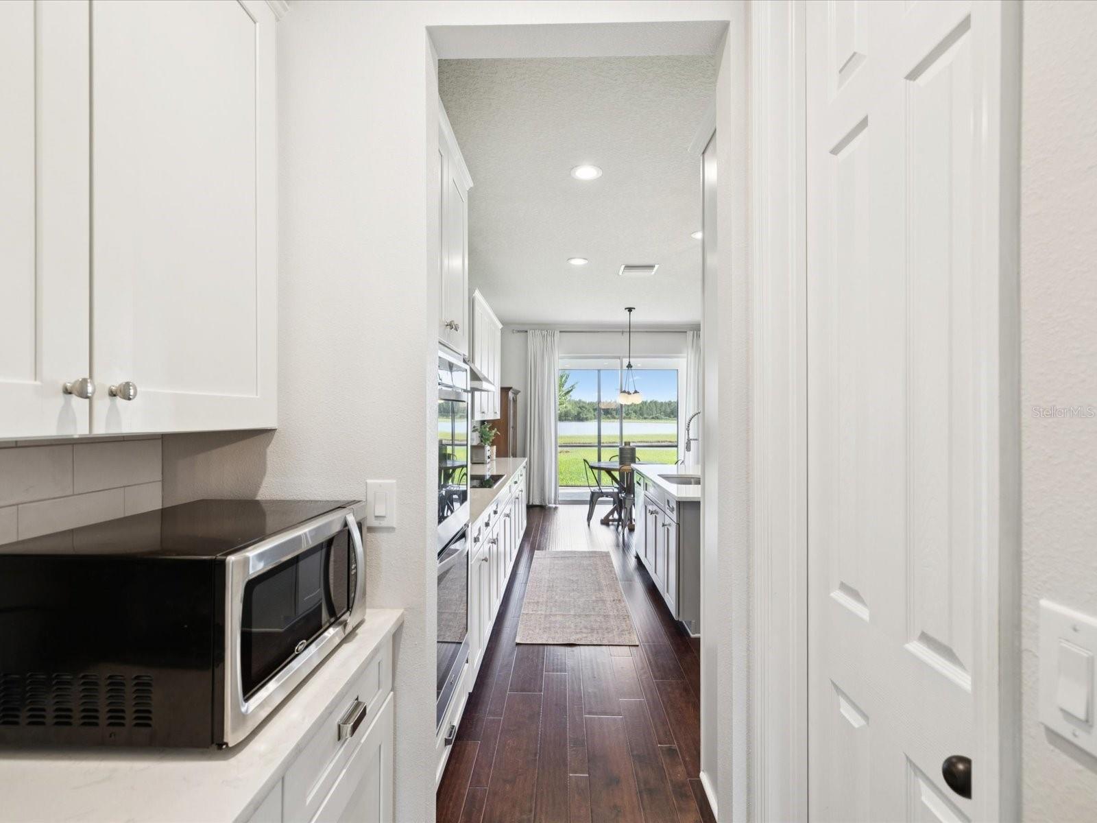 Butler pantry