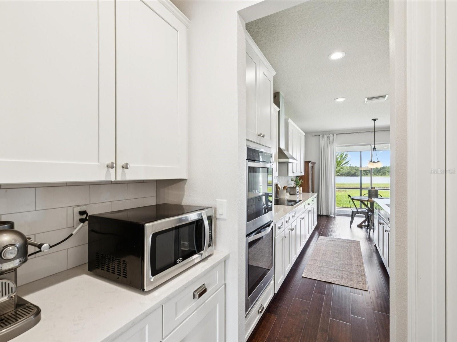 Butler pantry