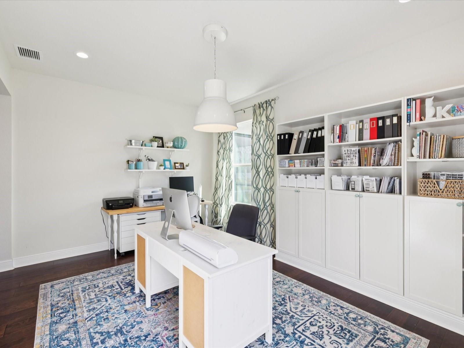 Office/ bedroom