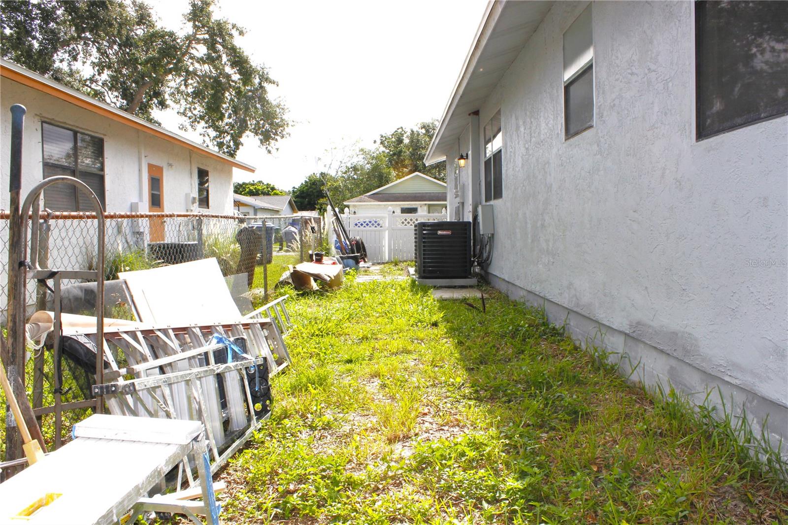 OTHER SIDE OF THE HOUSE