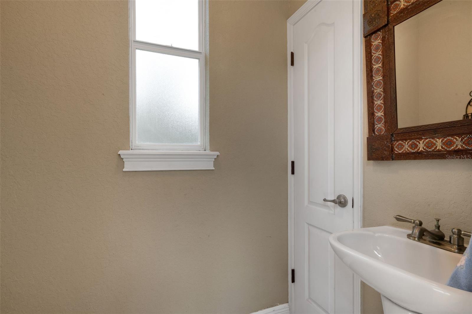 Gazzebo Bathroom w outdoor shower