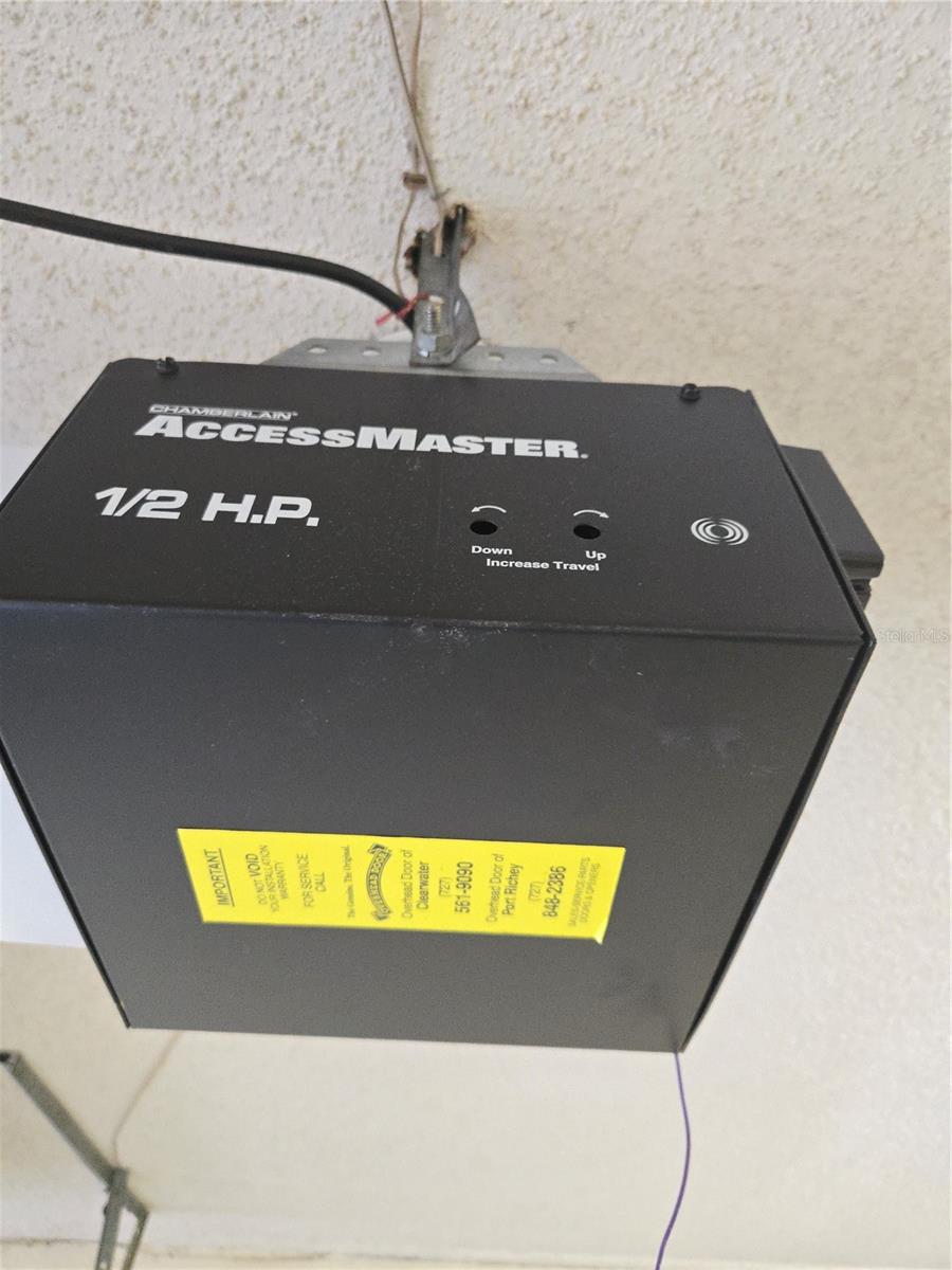 TB8413609