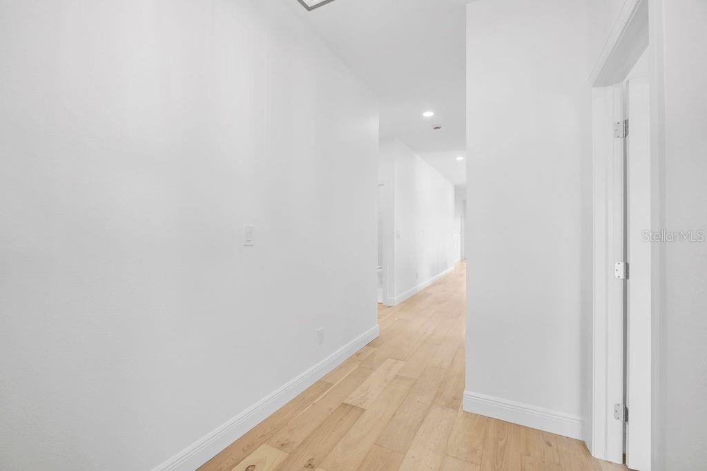 Front entry foyer