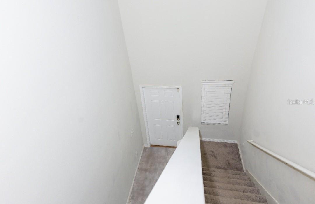 FOYER/STAIRCASE
