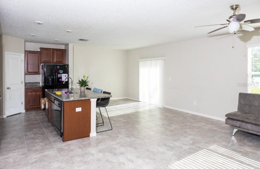 DINING SPACE