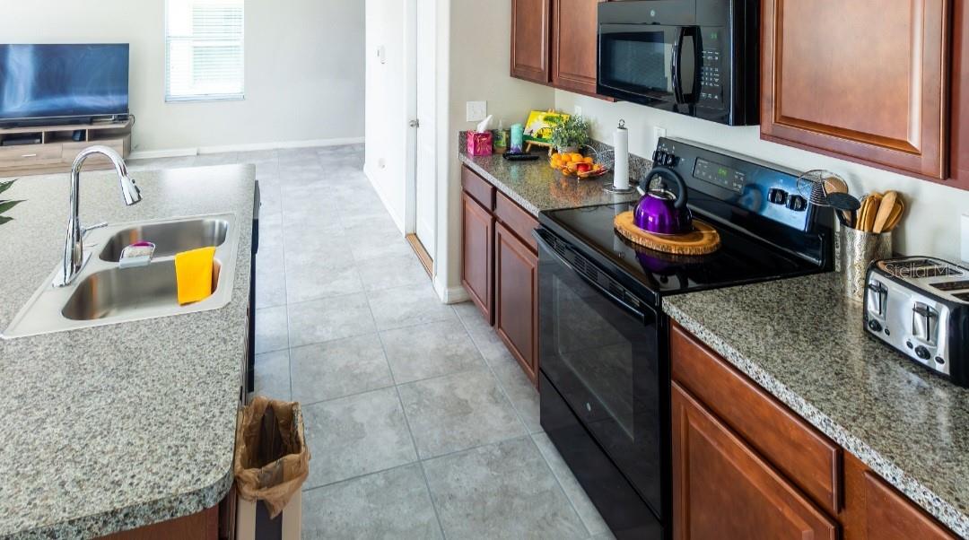 DOUBLE SINK & DISHWASHER