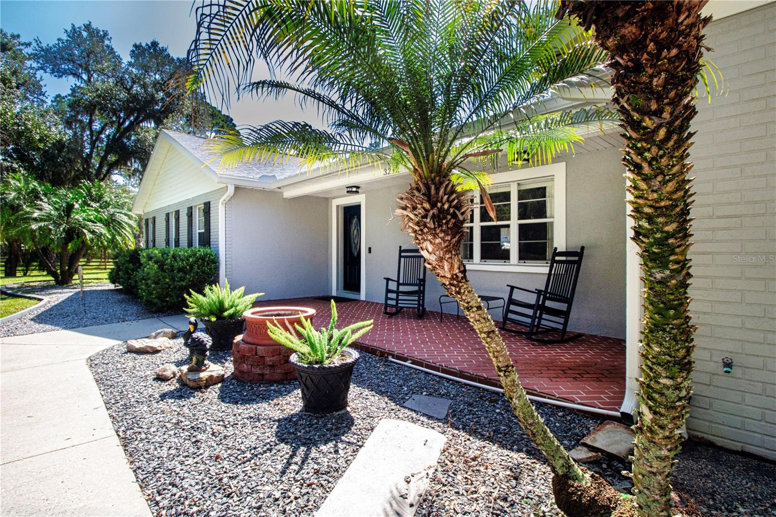 Front Entry. Look at the curb appeal here!