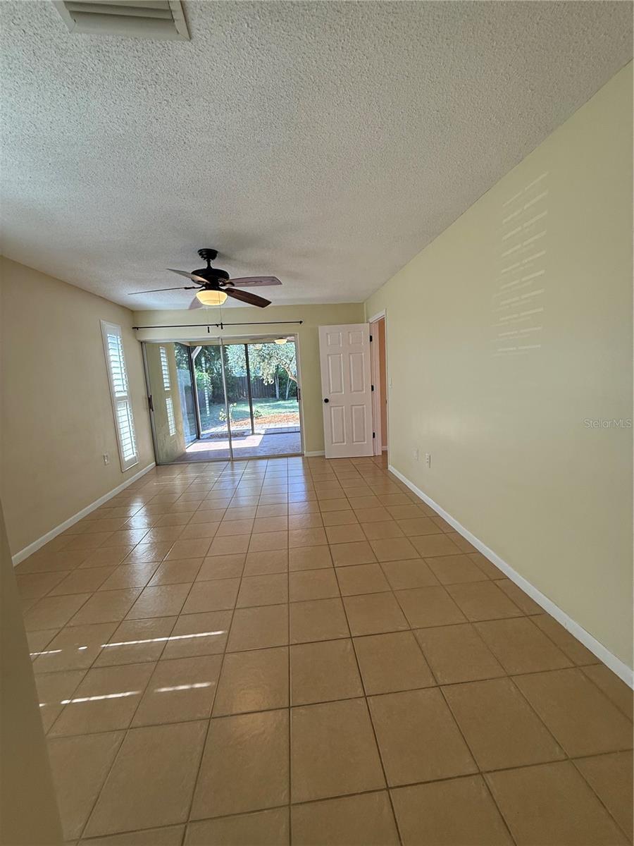 Spacious Master BR looking to porch