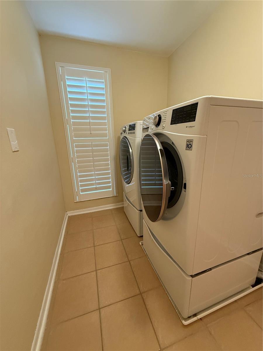 Washer & Dryer