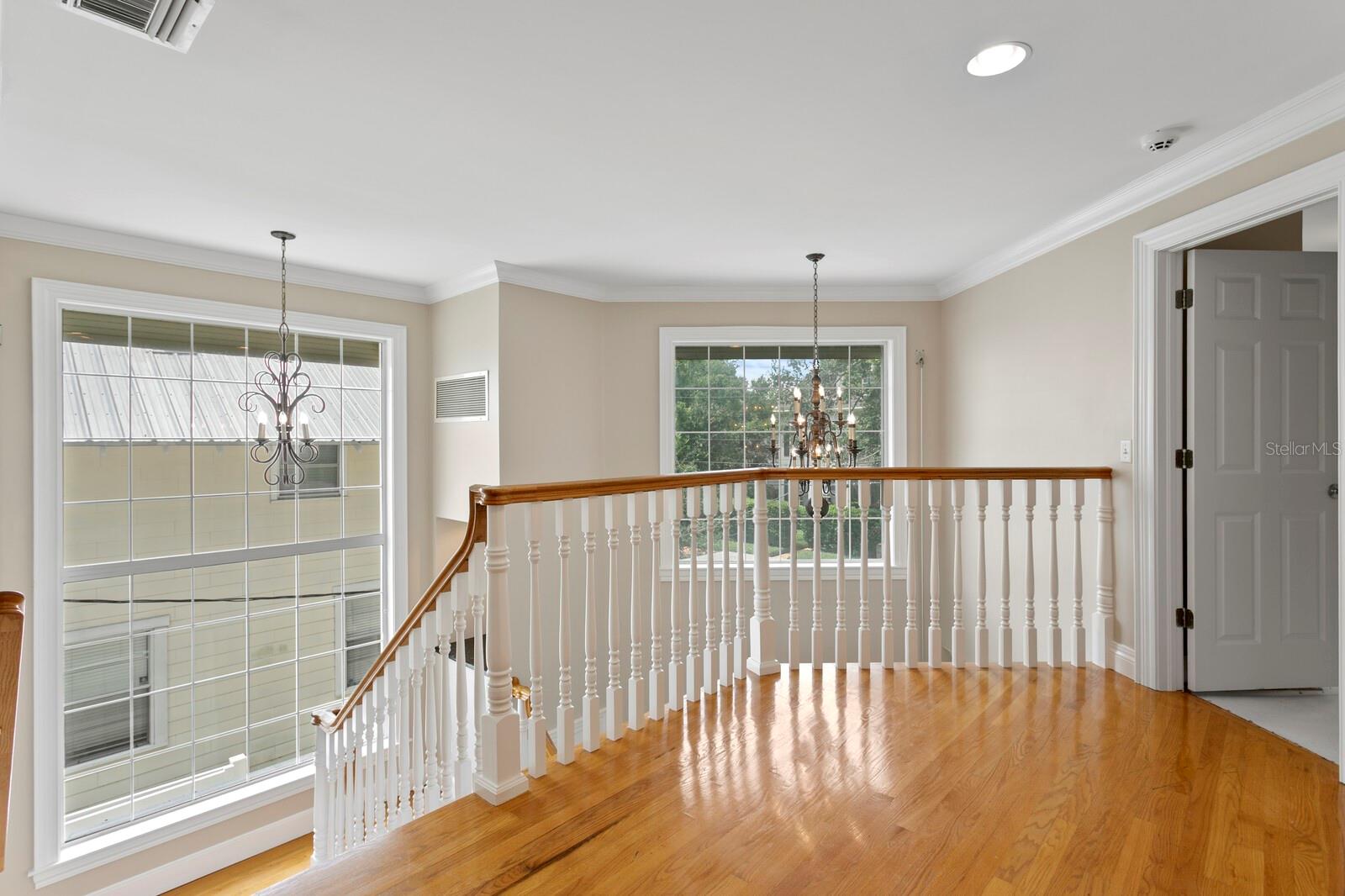 Great natural light on the 2nd floor landing
