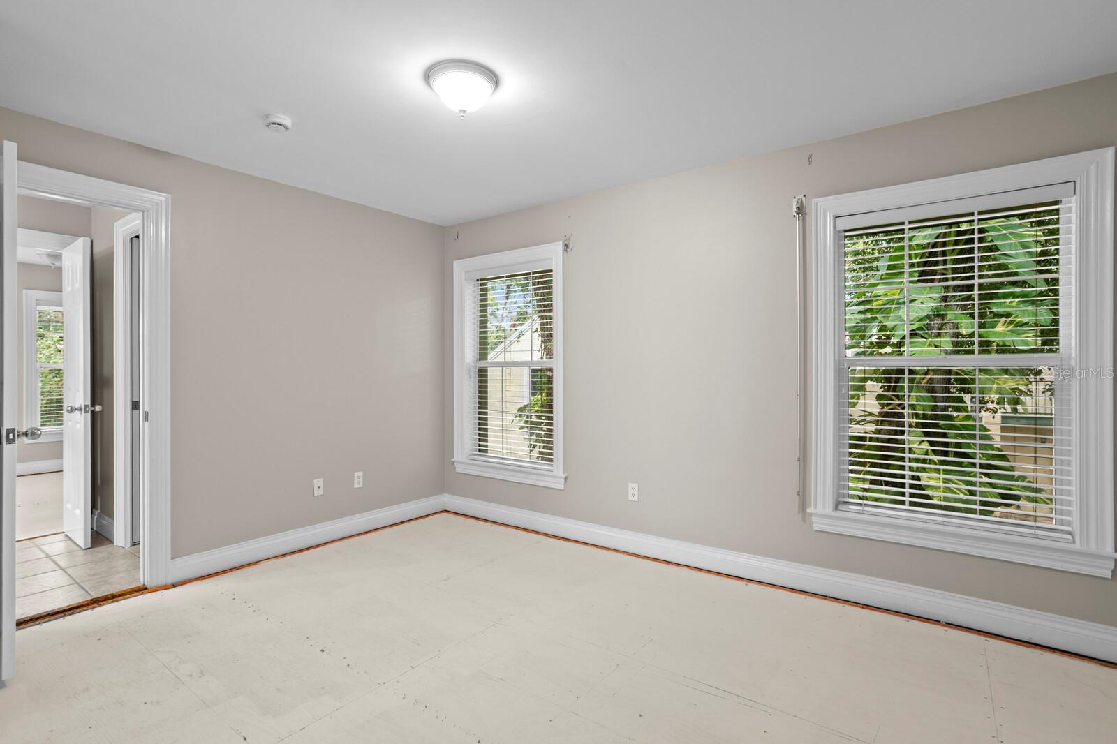2nd bedroom with Jack-n-Jill bath