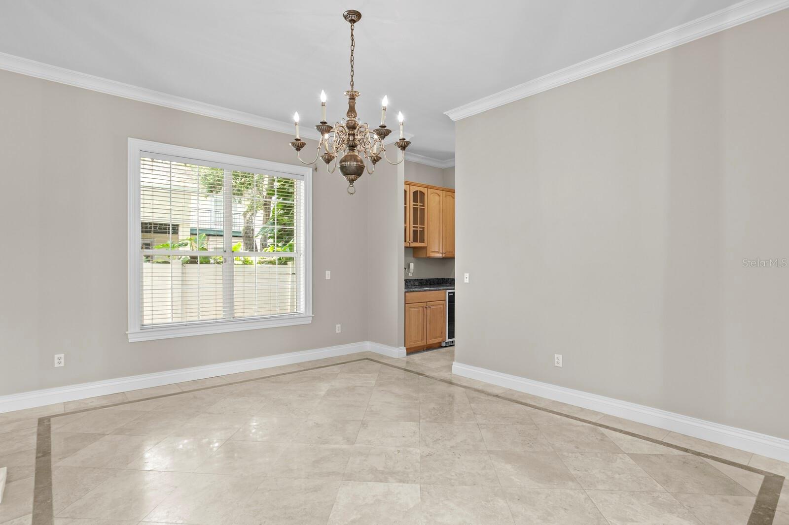 Formal dining room that connects to kitchen