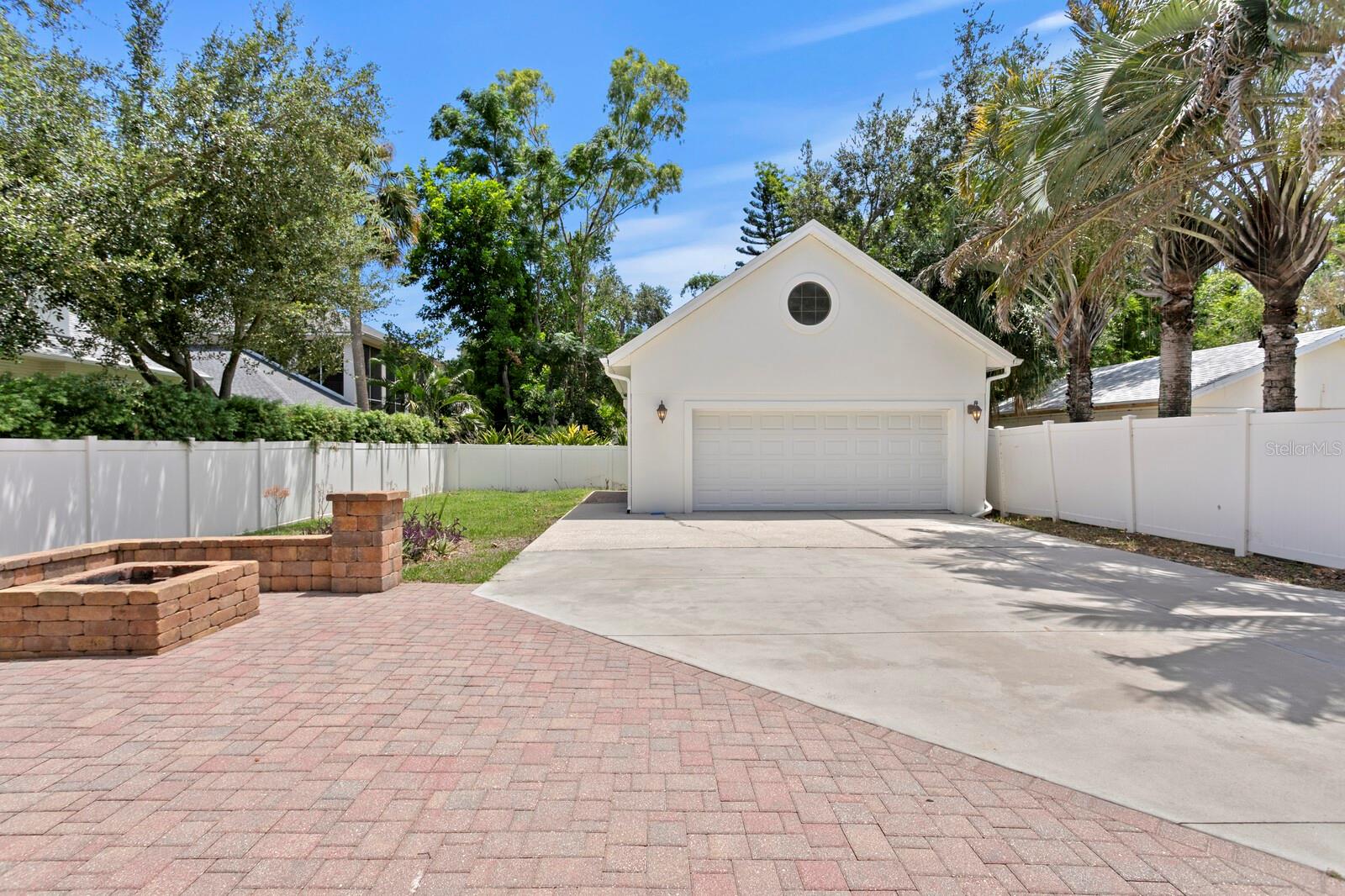 Spacious backyard - room for a future pool