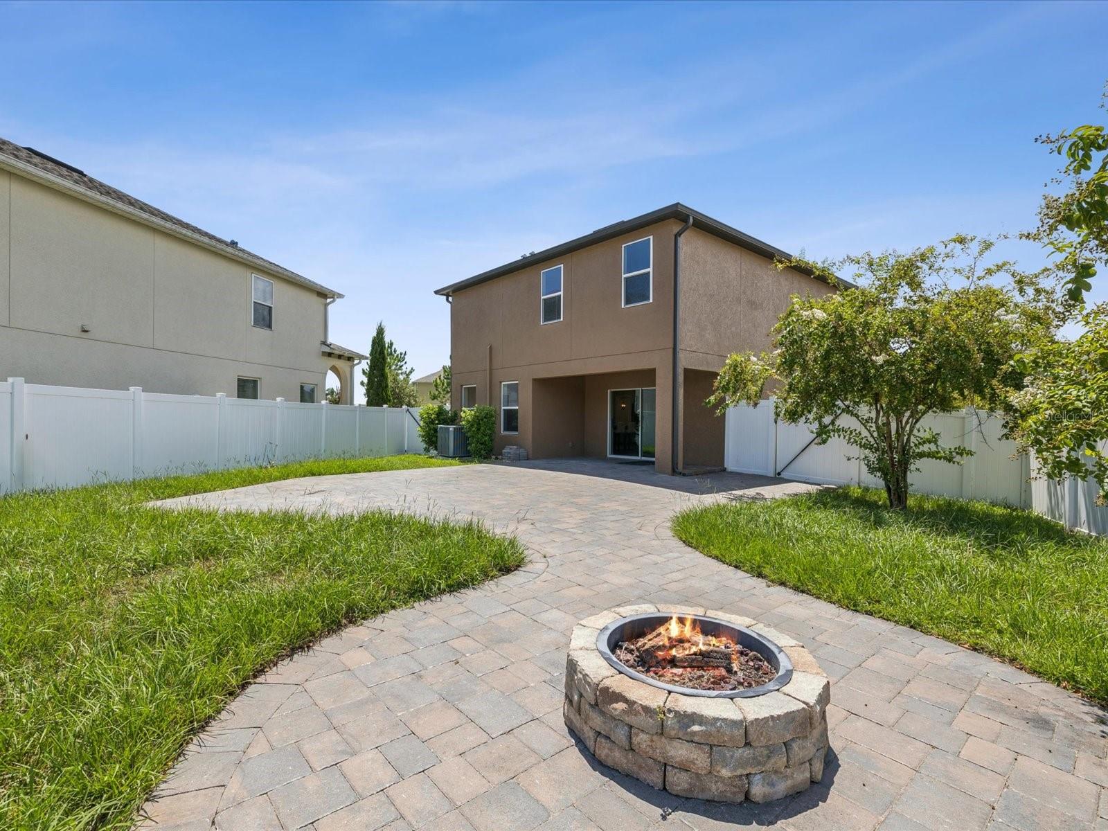 Fire pit