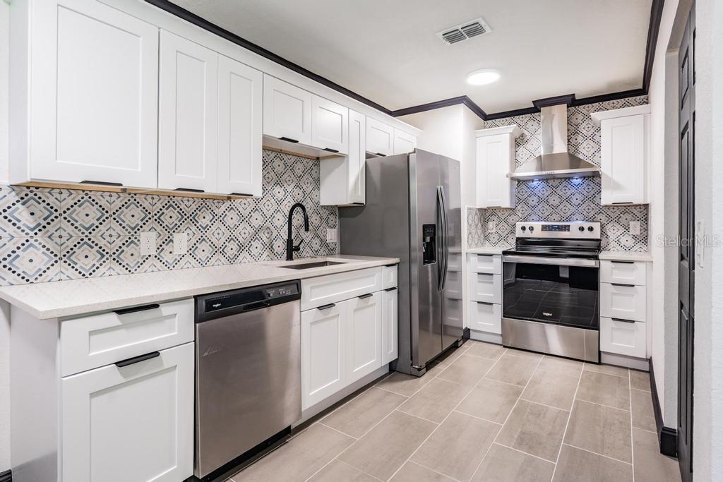 IN-LAW SUITE KITCHEN